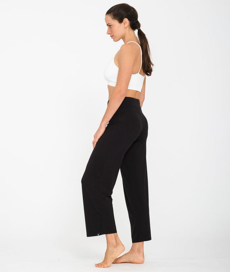 Seamless bamboo yoga pants in black